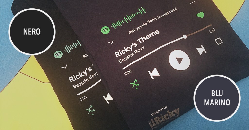 Dettaglio delle t-shirt soniche in colore nero e blu marino