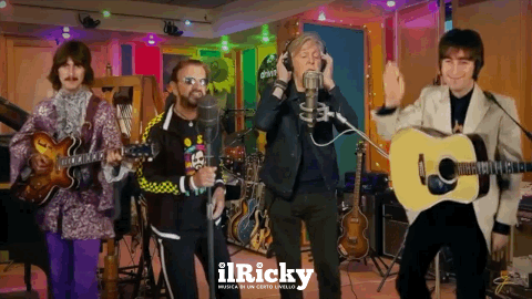 Animazione dal video ufficiale di Now and Then dei Beatles con logo ilRicky